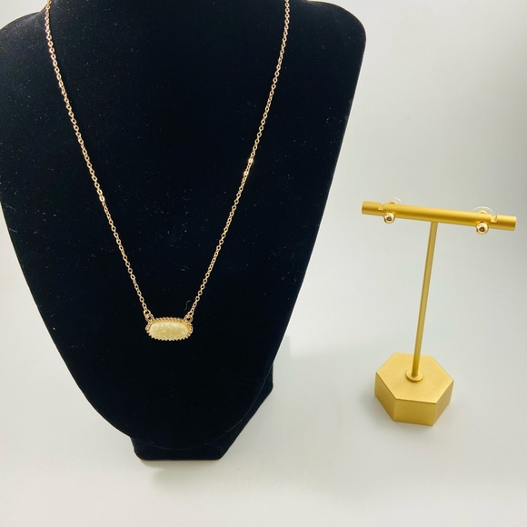 Druzy Gemstone Necklace with Earrings - Picture 2 of 4